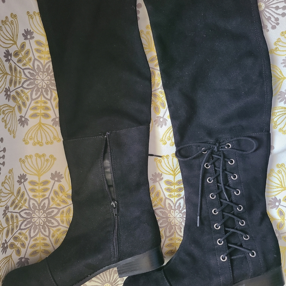 Apri Black Knee High Boots 8 1/2 with lace up accent